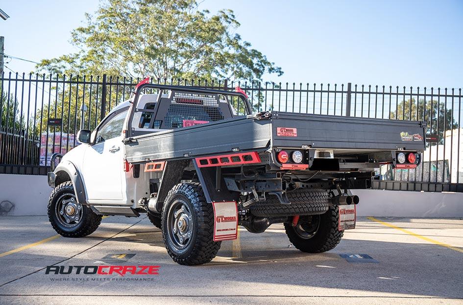 ISUZU DMAX MO977 GUN METAL